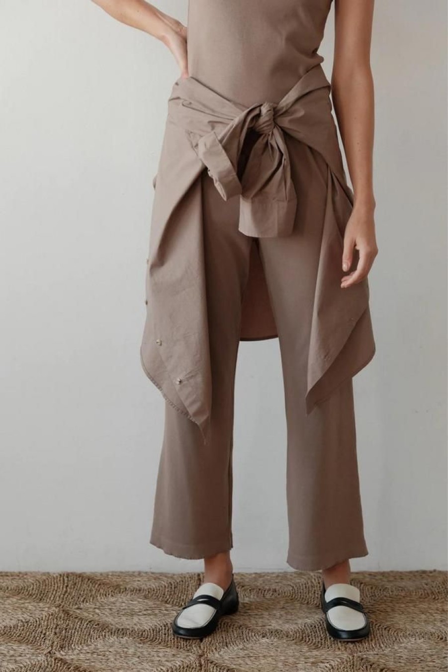 Women Donni Bottoms | Donni Scallop Cropped Simple Pant